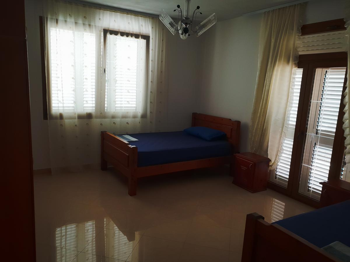 Lux Apartments Vlorë Exterior foto